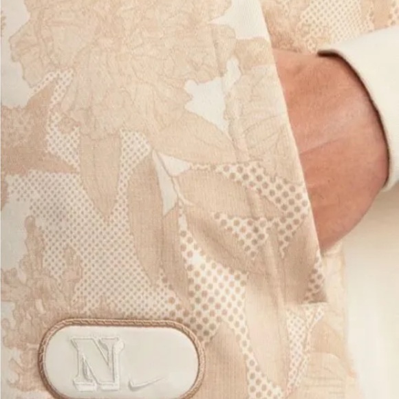 NWT‎ Men's Nike DRI-FIT Standard Issue Basketball Pullover Beige Hoodie Sz XL - Picture 4 of 15